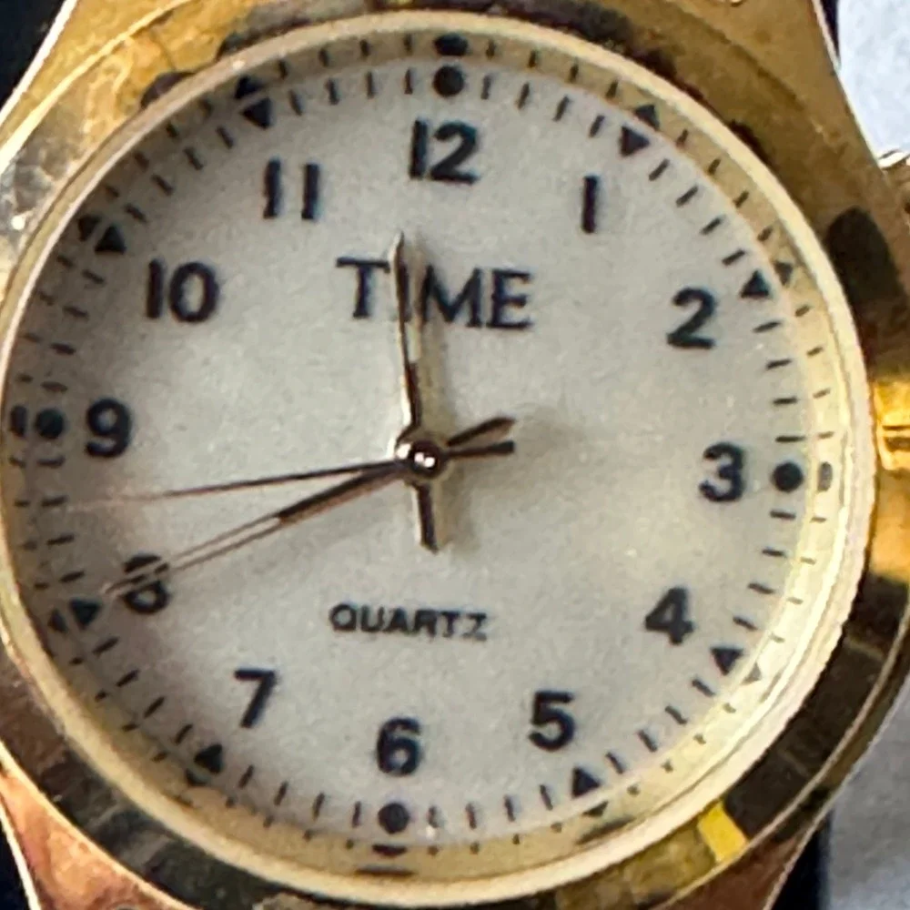 TIME Quartz‎ Watch Gold Tone Case Black Faux Leather Band Japan Movement Womens